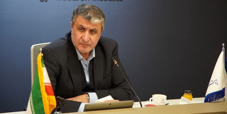 محمد اسلامی: دشمنان ما افرادی را انتخاب کردند که گل سر سبد سازمان انرژی اتمی بودند