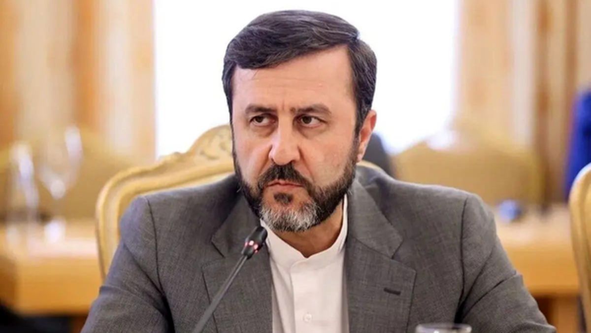 هشدار غریب‌آبادی به هرگونه حرکت نظامی در تنگه هرمز 