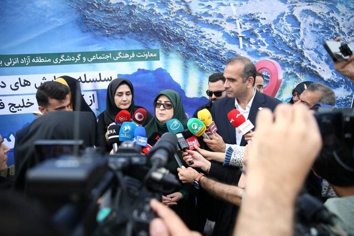 مهاجرانی: توجه به همسایگان راهبرد اصلی دولت است