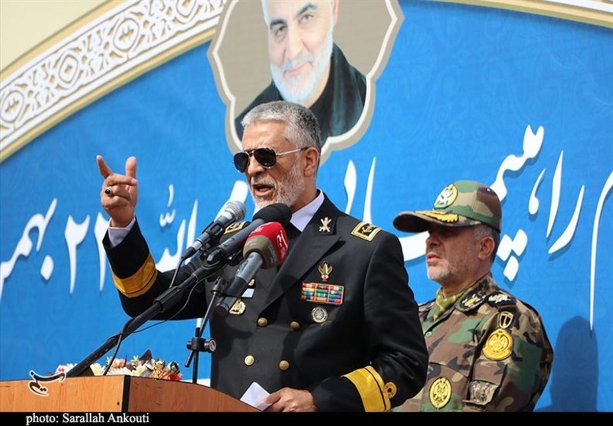 امیر دریادار سیاری: گوش به فرمان رهبری هستیم