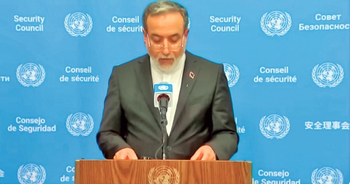 عراقچی: اسنپ‌بک محکوم به شکست است/ مسکو: تروئیکا به دروغ فشار می‌آورد