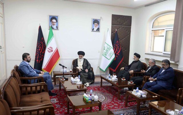 رایزنی‌های غریب آبادی در سفر به قم