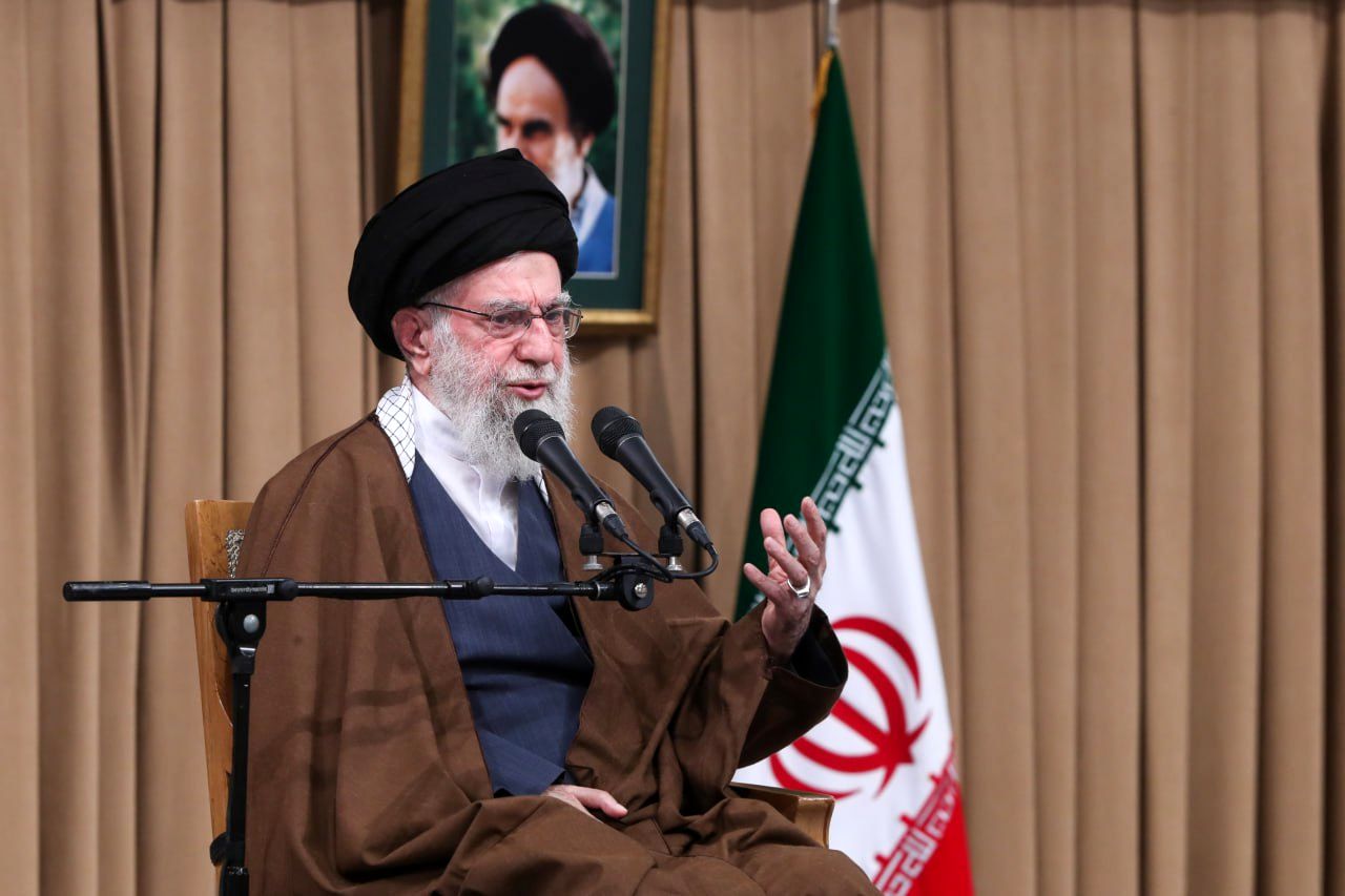 پاسخ رهبر انقلاب به یک سوال/ آیا رابطه ایران و آمریکا تا ابد قطع خواهد بود؟