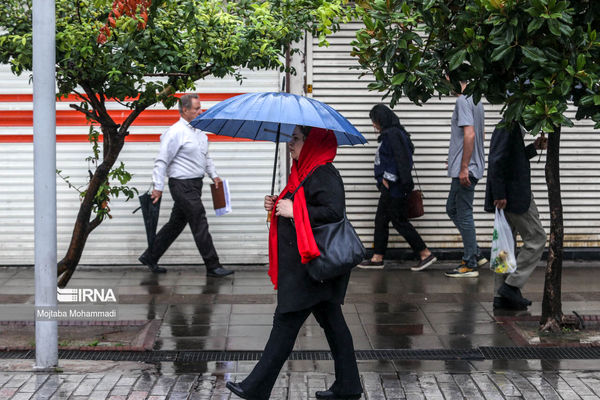  آیا بعضی کشورها مانع از ورود ابرها به آسمان ایران می‌شوند؟