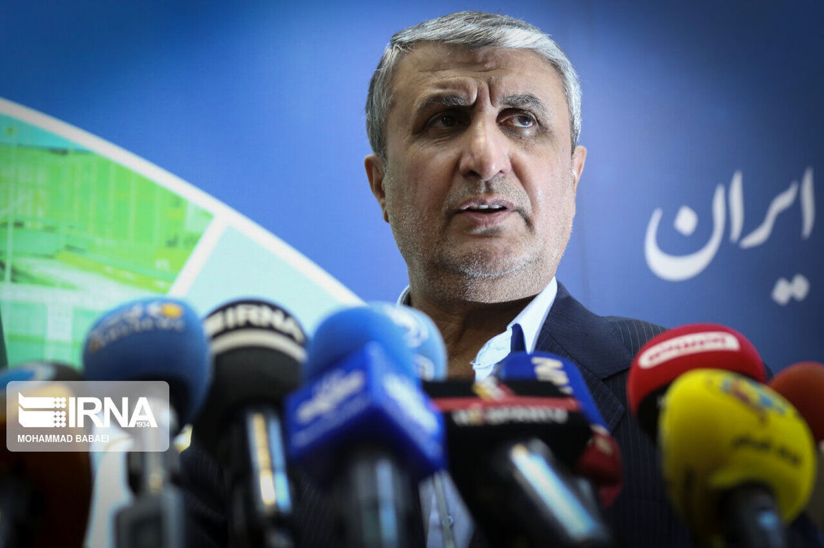 رییس سازمان انرژی اتمی وارد شهرستان «خنداب» شد