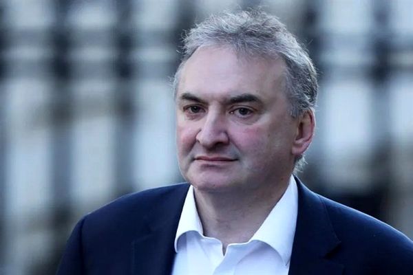 رسوایی اپستین همچنان در انگلیس قربانی می‌گیرد