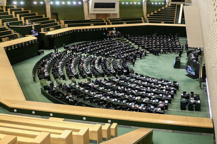 تقدیر نمایندگان مجلس از پهلوانان کشتی ایران
