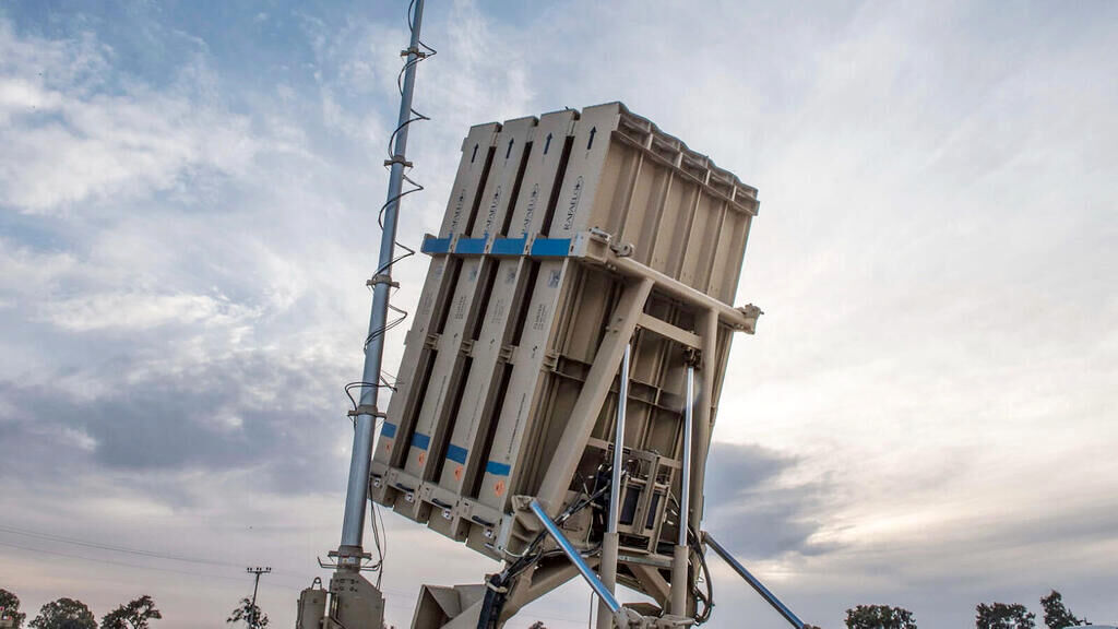 خود زنی سامانه‌های پدافندی اسرائیل 