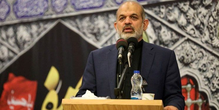 وزیر کشور: محدودیت‌های کرونایی ادامه دارد