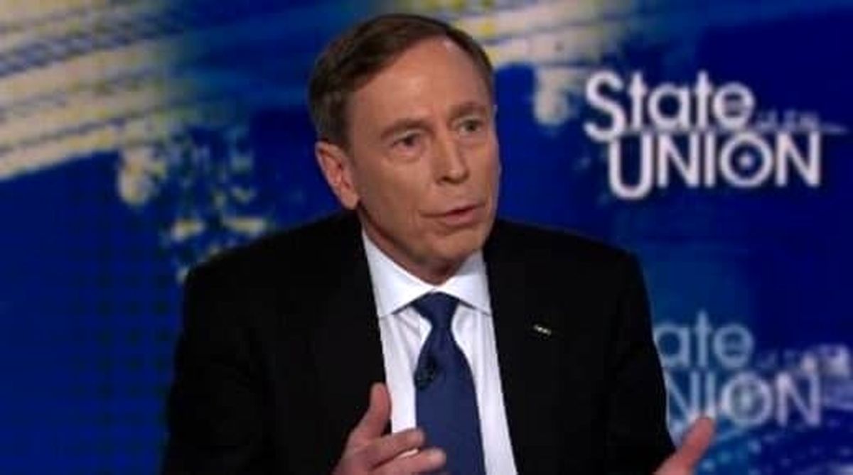 رییس سابق سیا: افغانستان در حال فروپاشی است