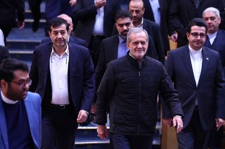 حضور «مسعود پزشکیان» در مراسم قهرمان ایران