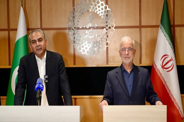 وزیر کشور پاکستان حامل پیام‌ مهم از طرف ژنرال عاصم منیر به رهبری