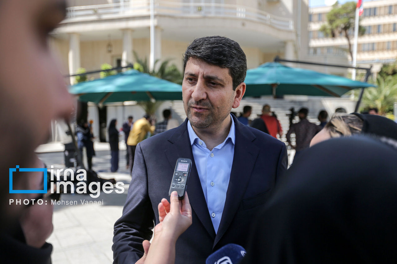 اعضای هیأت دولت در جمع خبرنگاران - ۲۶ شهریور ۱۴۰۴