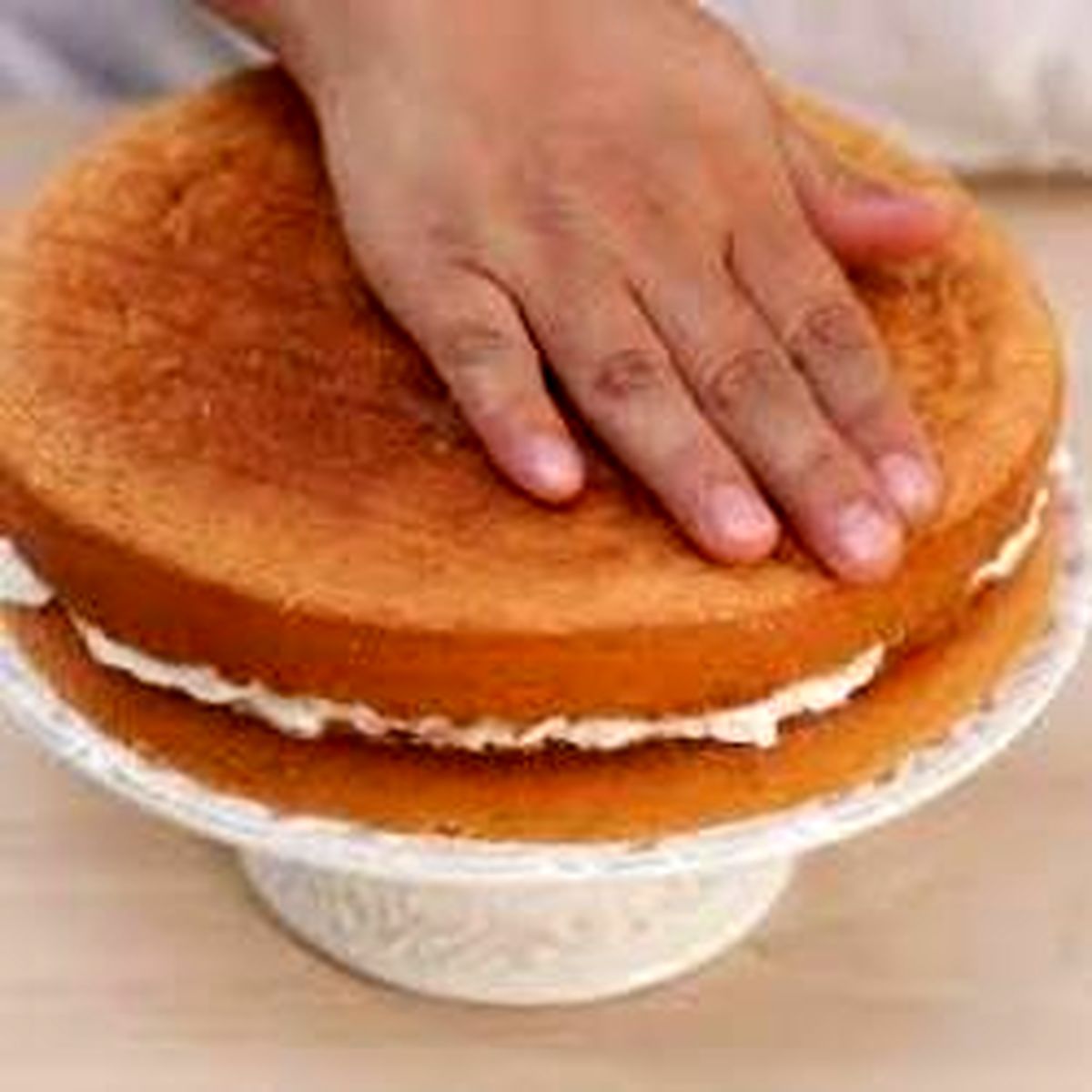 دستور پخت کیک اسفنجی کلاسیک