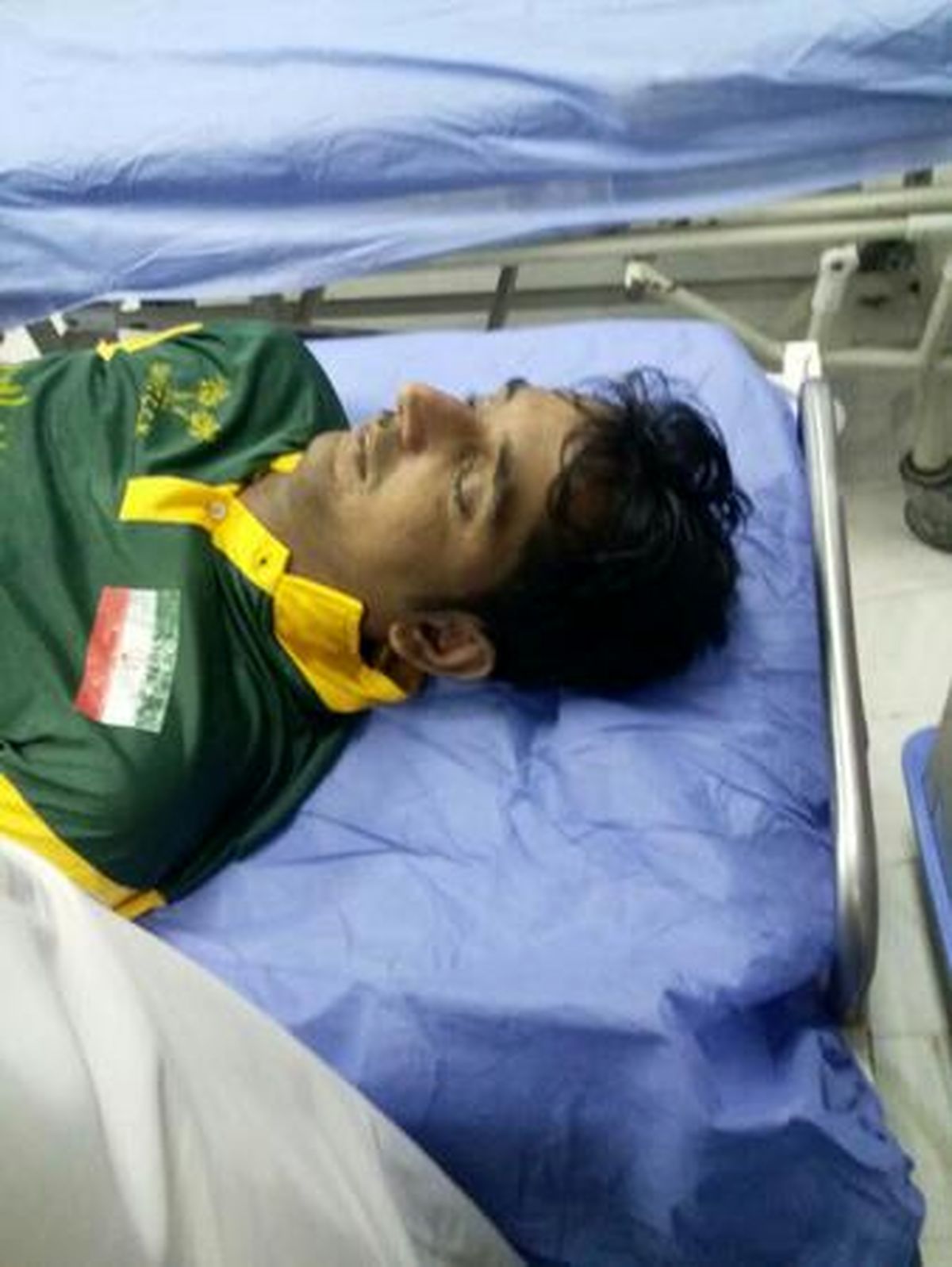 برق، جان کاپیتان تیم کریکت را گرفت! +تصاویر