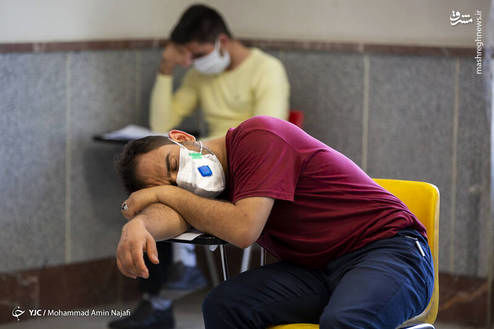 خواب در جلسه آزمون دکتری +عکس