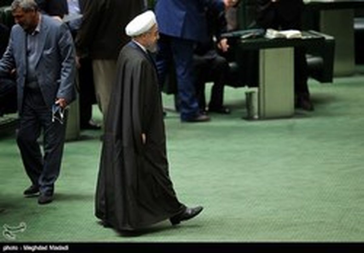 روحانی برای دفاع از آخوندی و ربیعی به مجلس نمی‌‌رود؟
