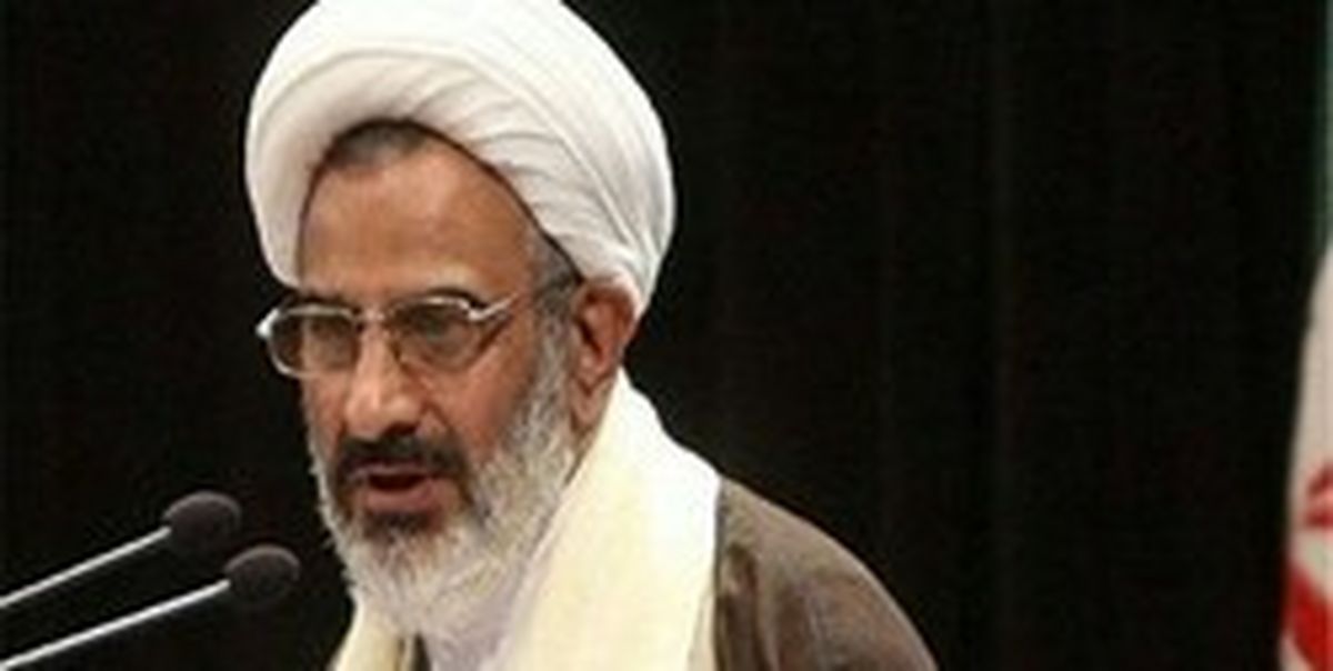 نماینده ولی فقیه در سپاه: ۴۰ سالگی یک انقلاب در تاریخ کم‎سابقه است