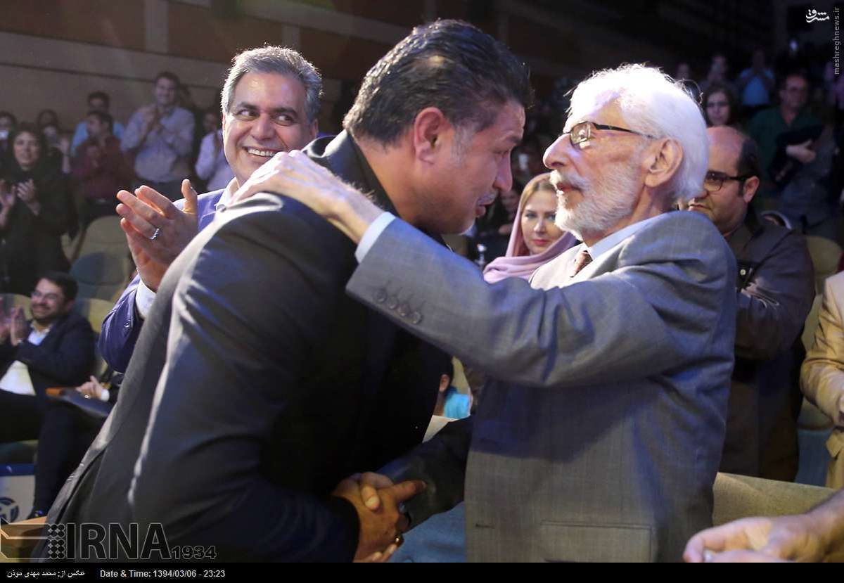 دایی در آغوش جمشید مشایخی/عکس