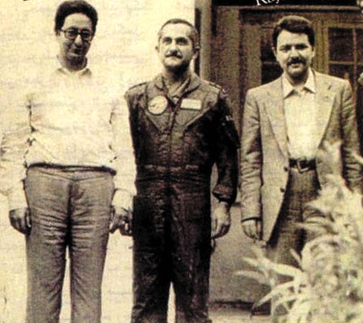 حمله بنی صدر به رجوی/ عکس