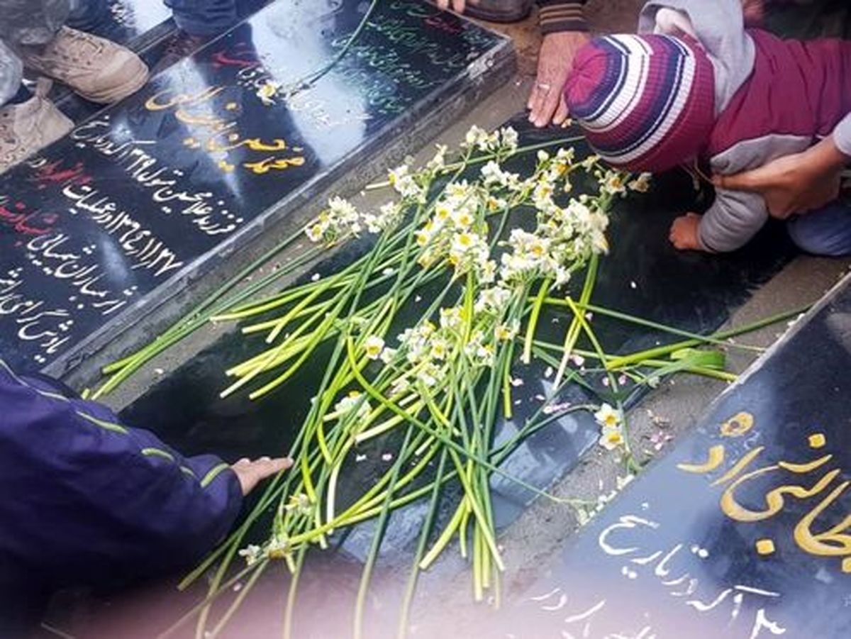 عکس: سنگ نوشته مزار شهید قاسم سلیمانی