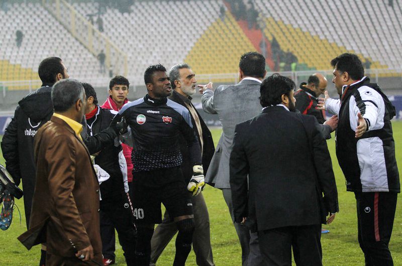 آیا نمی‌خواهند قرمزها را در صدر ببینند؟/ نصیرزاده: گل پرسپولیس صحیح بود