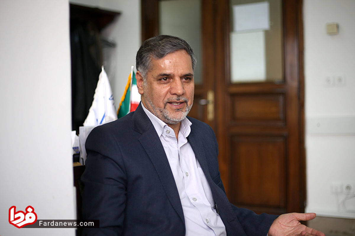 لاریجانی اجازه نمی‌دهد طرح سوال از رئیس جمهور مطرح شود/ مقصر بحران ورشکستگی موسسات مالی بانک مرکزی است/ دولت مسئولیت خود در قبال مال‌باختگان موسسه مجوزدار کاسپین را نمی‌پذیرد