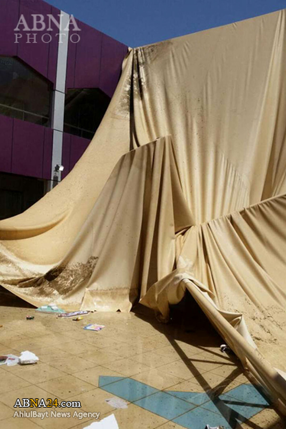 سقوط چتر سایبان جان دانشآموز را گرفت +تصاویر