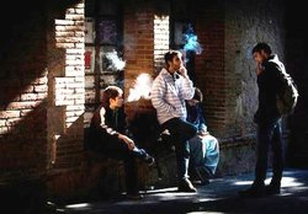 دلایل افزایش کشیدن سیگار در میان دانشجویان ایرانی