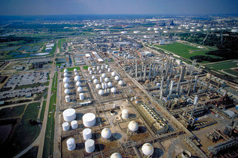 عربستان سعودی بزرگترین پالایشگاه آمریکا را خرید
