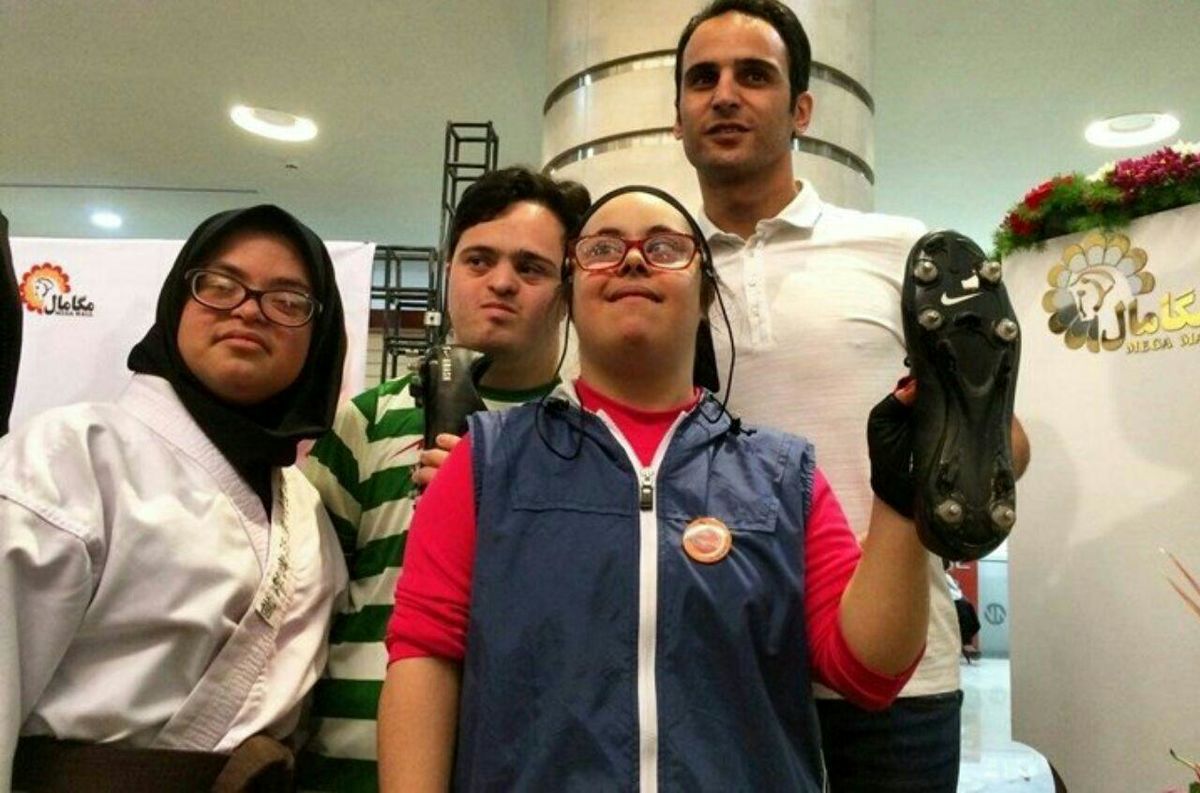 اقدام تحسین برانگیز آرش برهانی +عکس