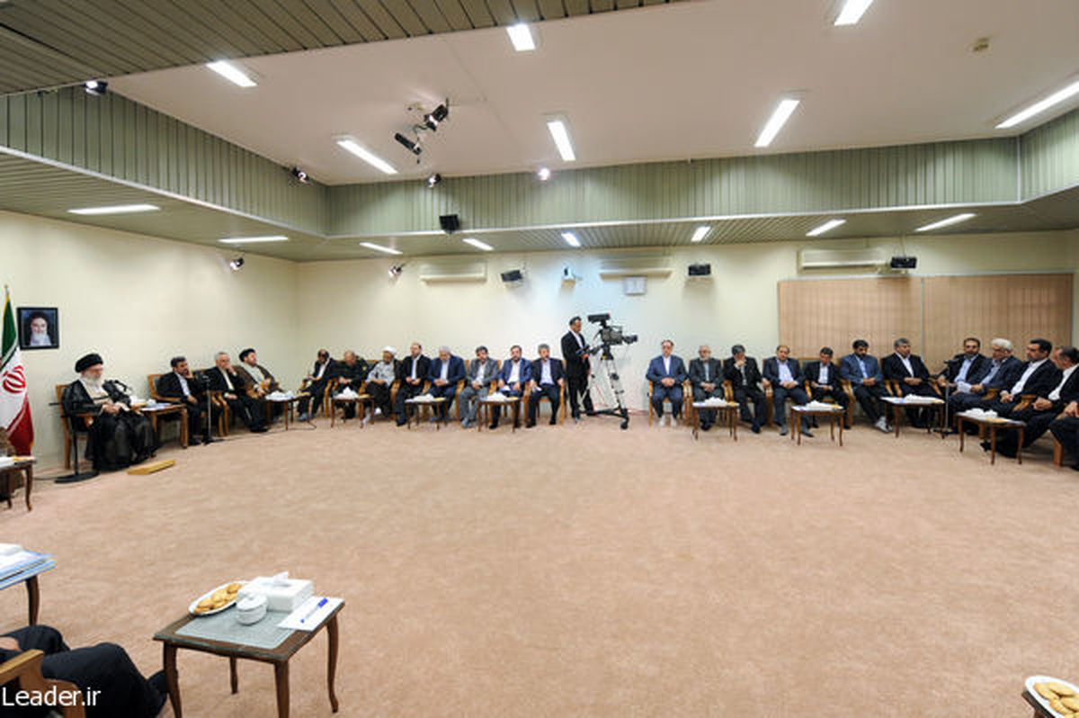تصاویر/ رهبرانقلاب در دیدار اعضای‌هيأت‌دولت