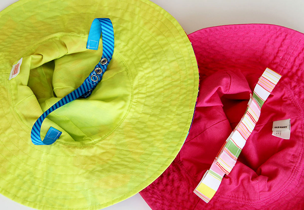 برای کلاه آفتابی فرزندتان یک بند کاربردی بدوزید