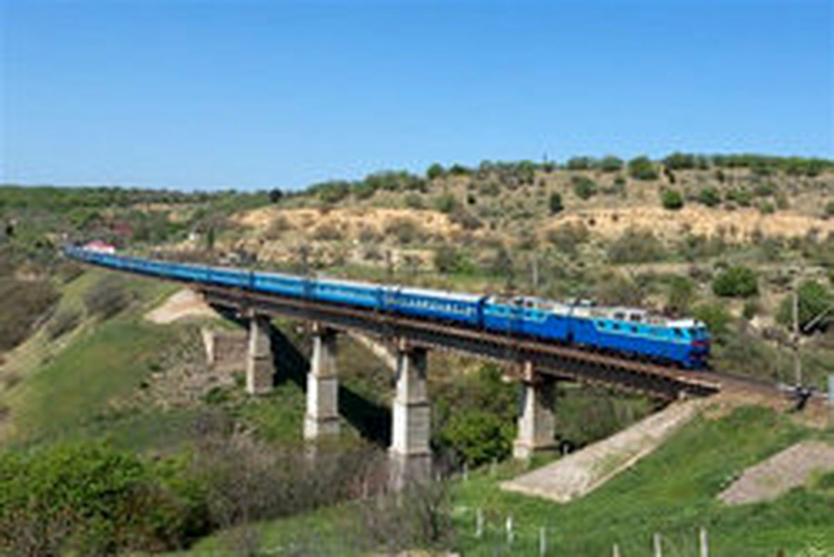 قطار راه آهن قزوین به رشت به حرکت در آمد