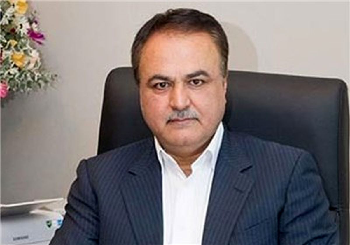 حضور «اَبَرنجومی‌ بگیران» در ستاد روحانی