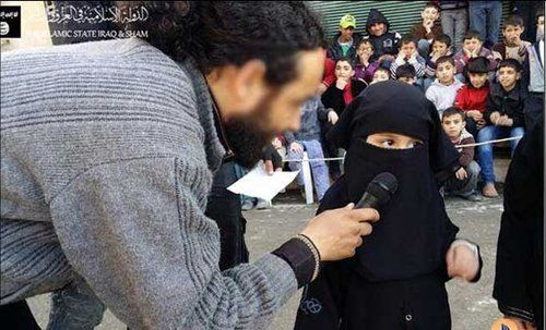 حجاب اجباری داعش برای کودک+عکس