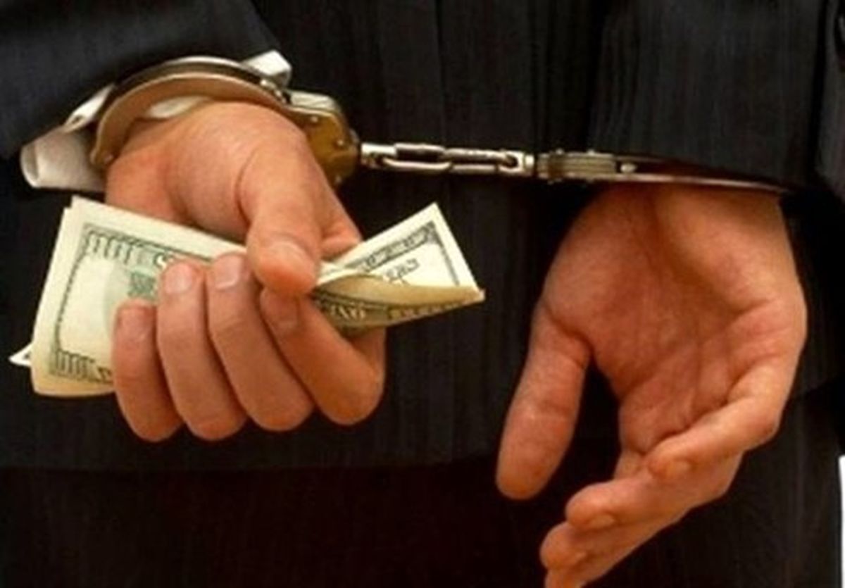کشف ۷۴ هزار دینار و ۱۱ هزار دلار از متهمان ارزی در کرمانشاه