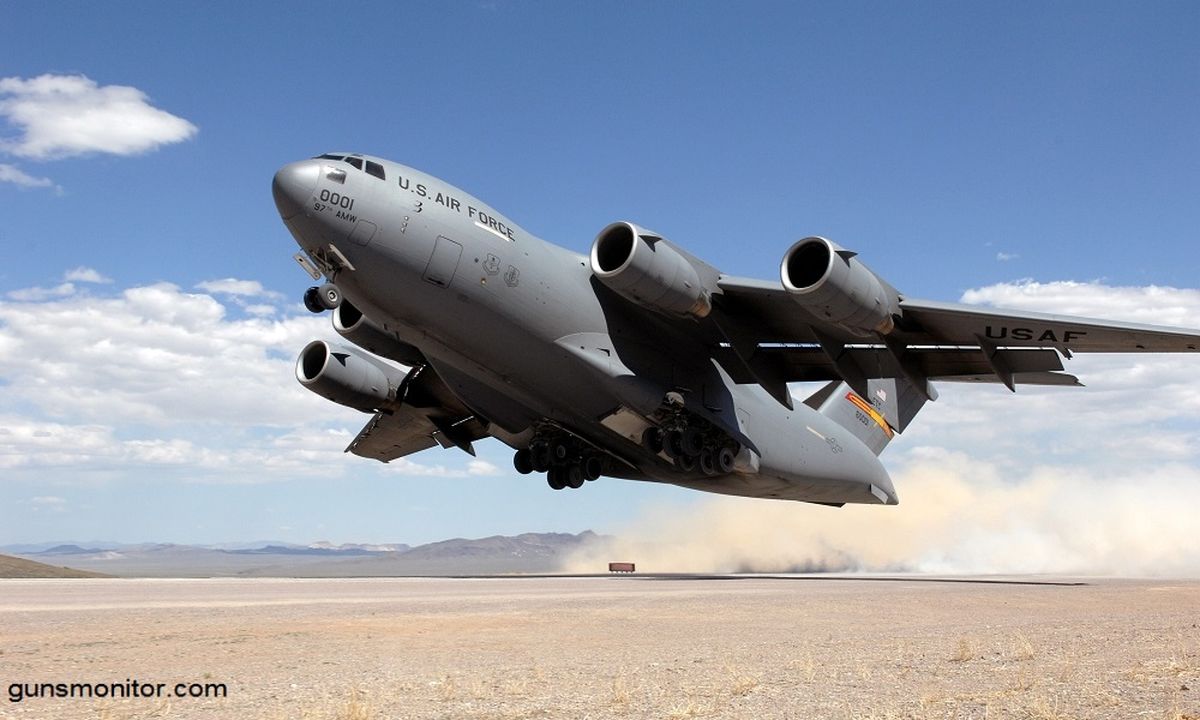 عکس: پرواز یک غول!