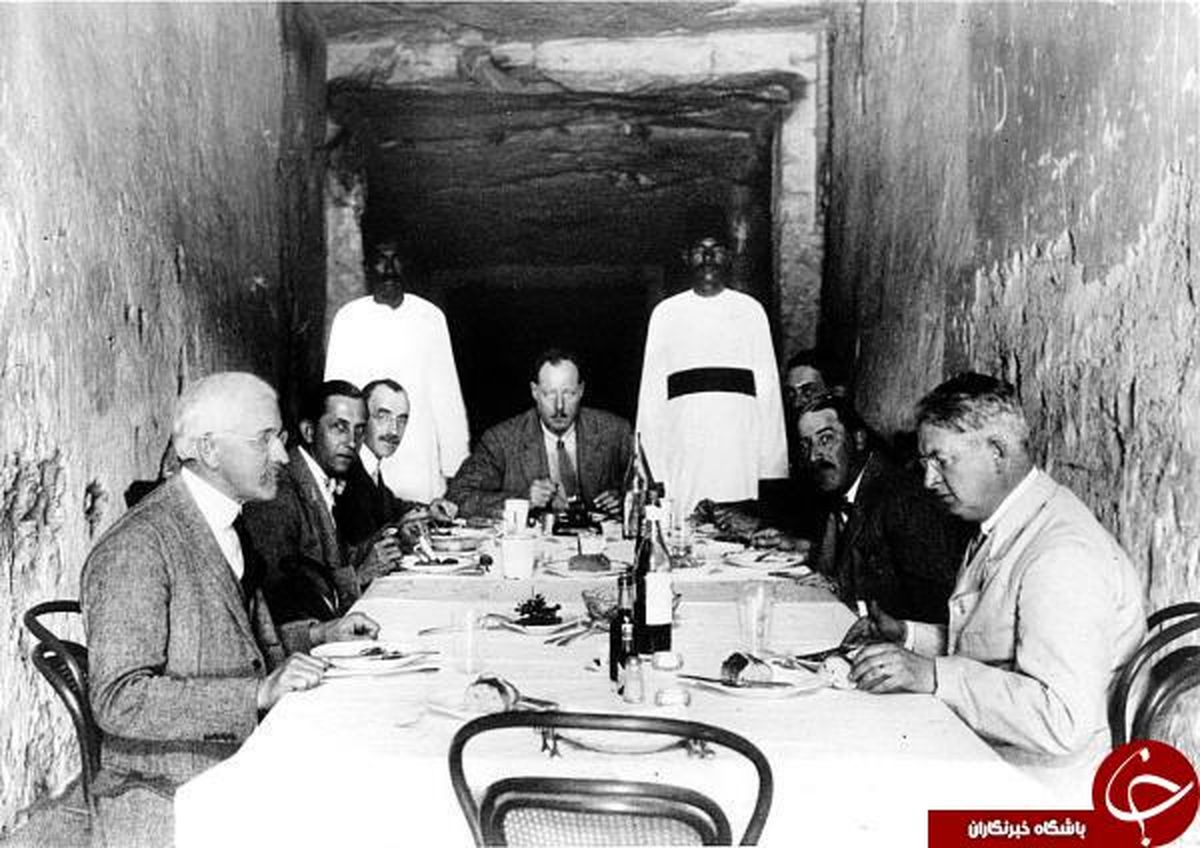 عکس: ناهار کاوشگران مصر باستان در مقبره «رامسس»