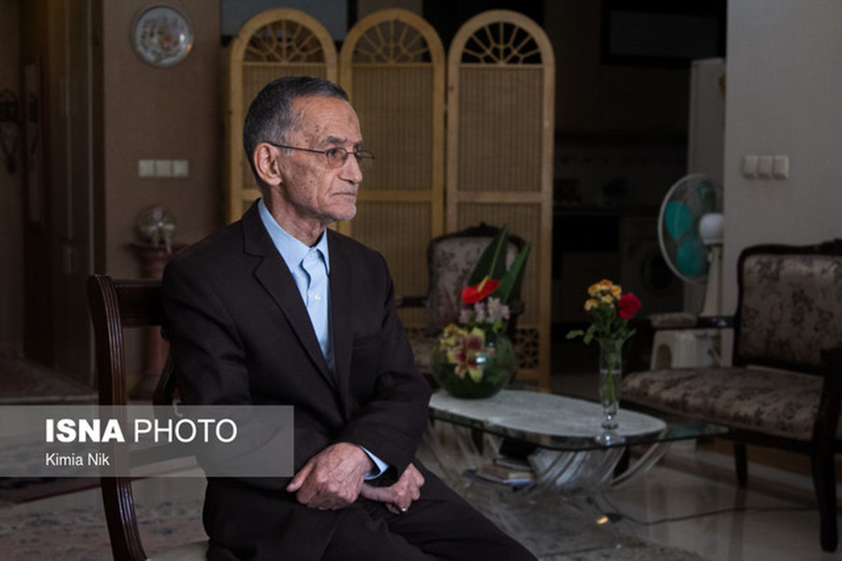 این مرد مخترع «آ با کلاه» است +تصاویر