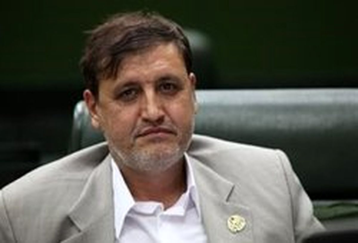 ابطحی: کولبرها بهتر از اینستکس میتوانند تحریمها را برای ما دور بزنند