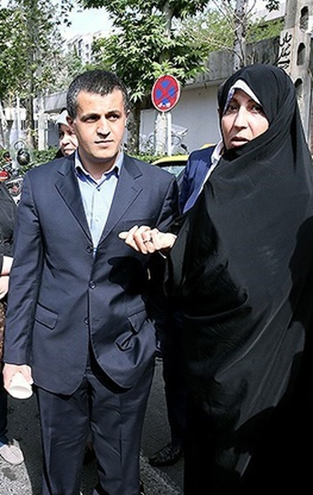 پشت پرده تلاش خانواده هاشمی برای حضور در دادگاه/ چرا دادگاه مهدی هاشمی غیرعلنی برگزار شد؟
