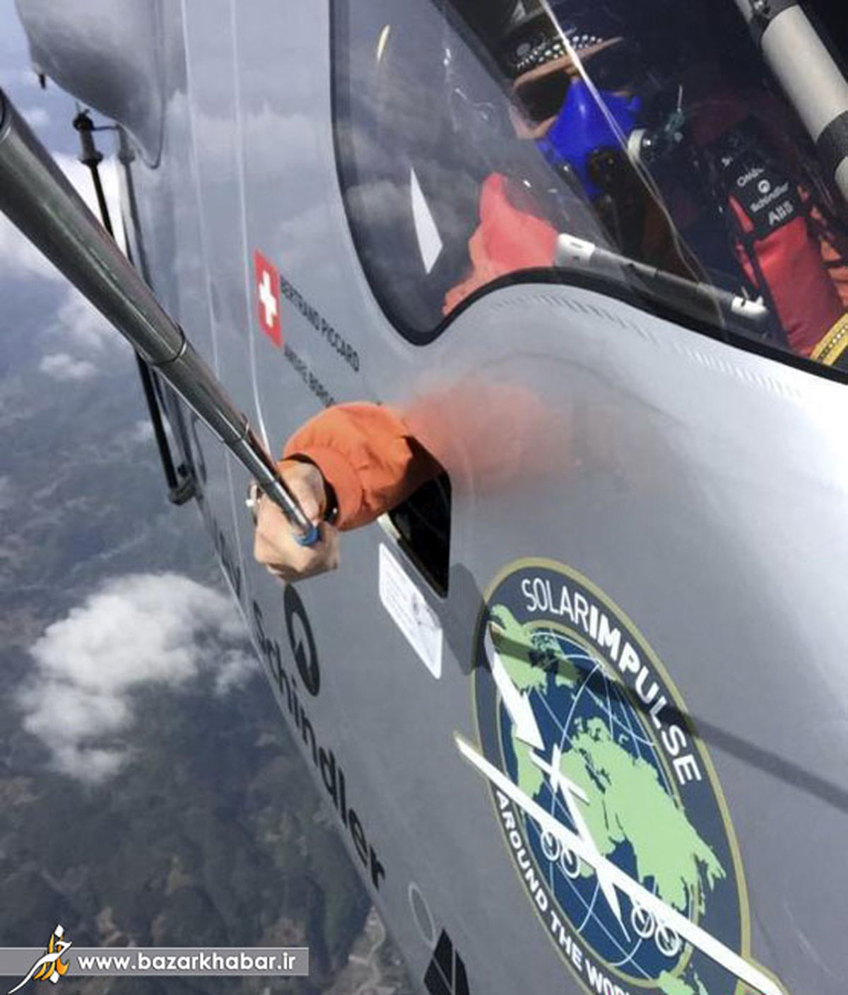 سلفی در ارتفاع 20 هزار متری/عکس