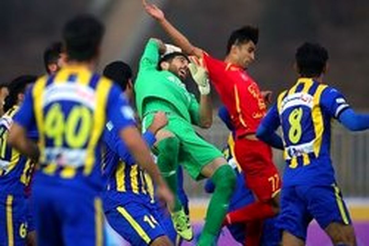 جلالی روی لبه تیغ!