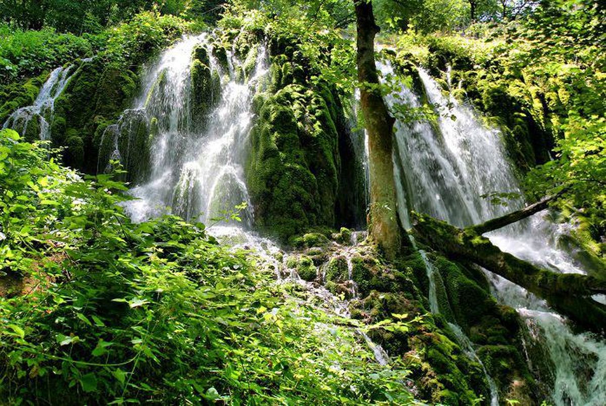 آبشار بولا، یکی از نقاط بکر و دیدنی مازندران