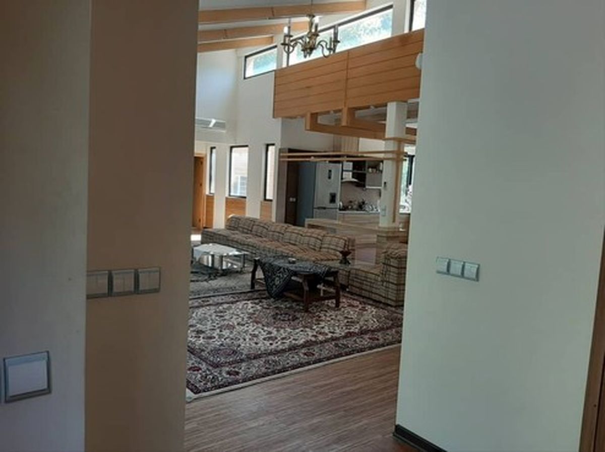 تصاویر لو رفته از باستی هیلز مشهد