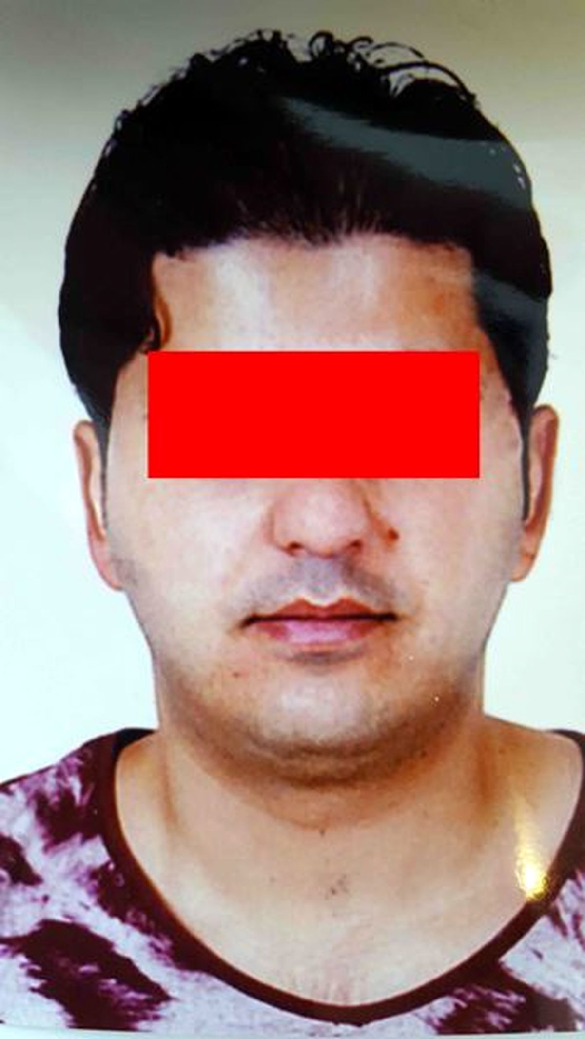 مرد هزار چهره بالاخره دستگیر شد +عکس