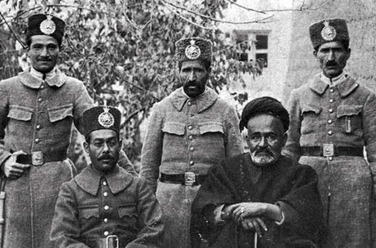شاعر بزرگ مشروطه که در دارالمجانین حبس شد! +عکس