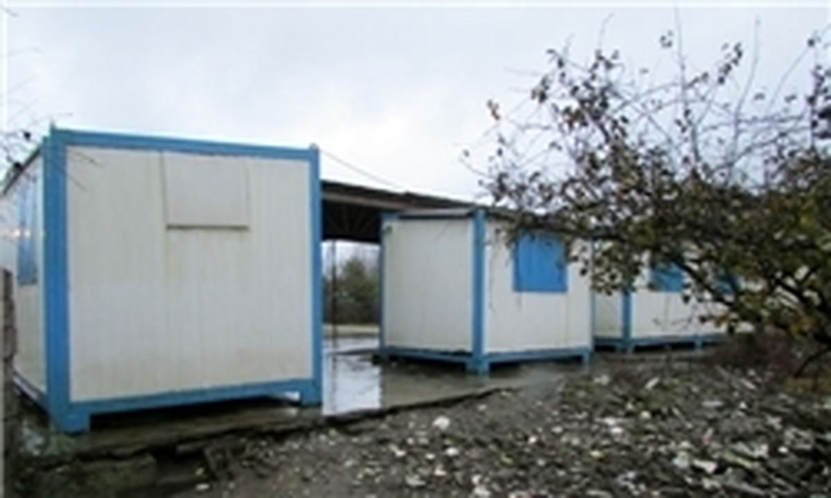 توزیع ۴۶۰۰ کانکس توسط سپاه در بین زلزله‌زدگان کرمانشاه