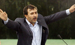 دولت سفیر انگلیس را اخراج نکند مردم این کار را خواهند کرد/خط سازش مخالف مقاومت دربرابر انگلیس است